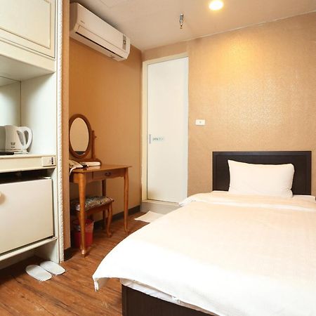 Banciaoking Hotel Taipei Room photo